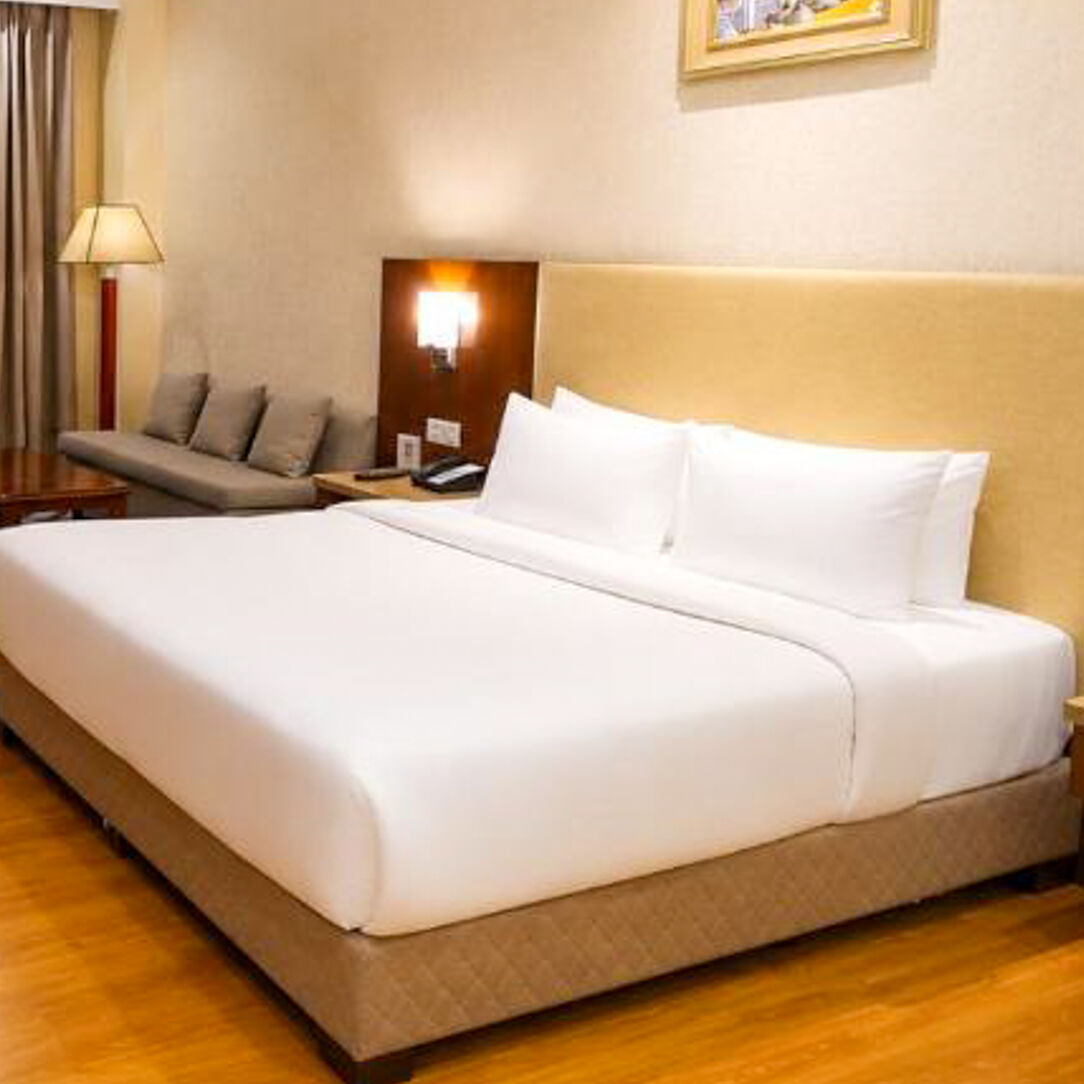 Golden Tulip ****