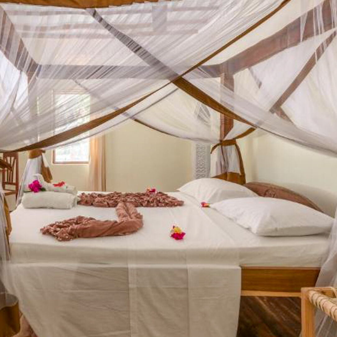Hakuna Majiwe Beach Lodge